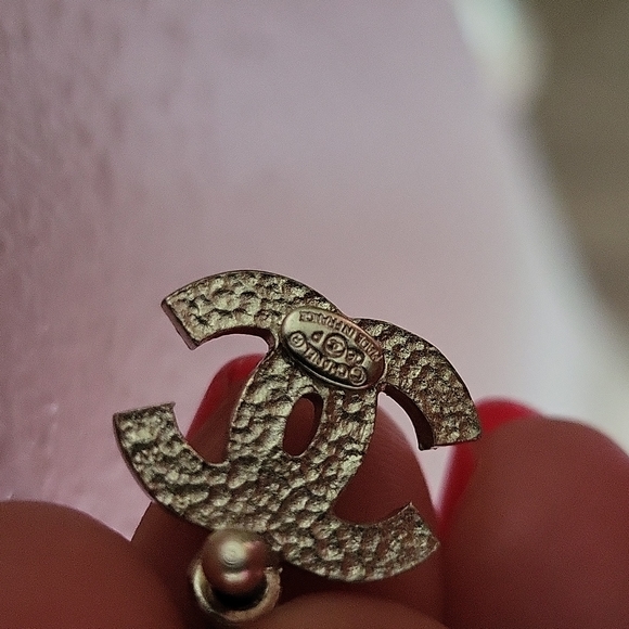 Chanel Pink Rhinestone Earrings - Picture 5 of 5